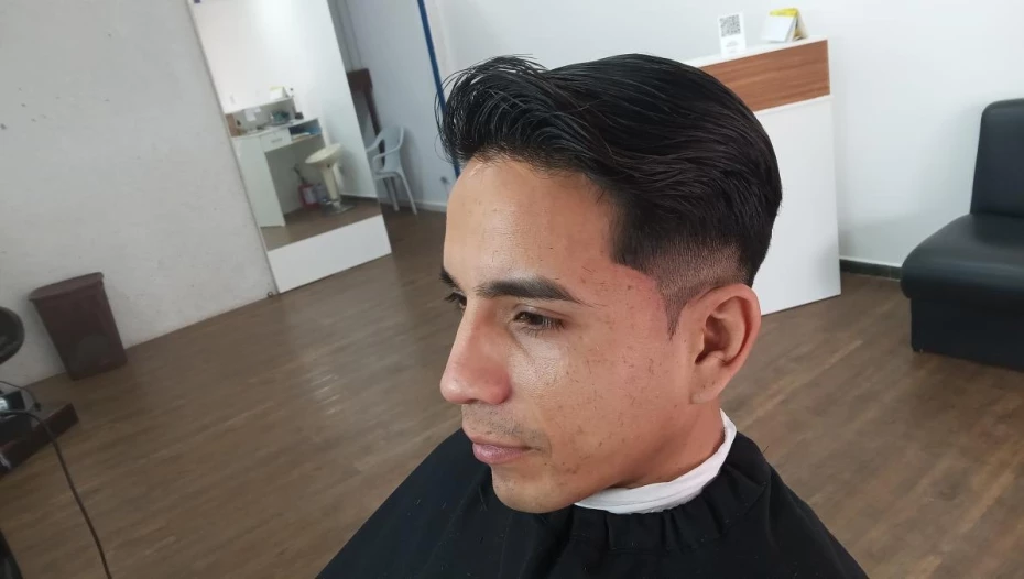 Foto 1:  — Studio RV Barbearia e Salão de Beleza